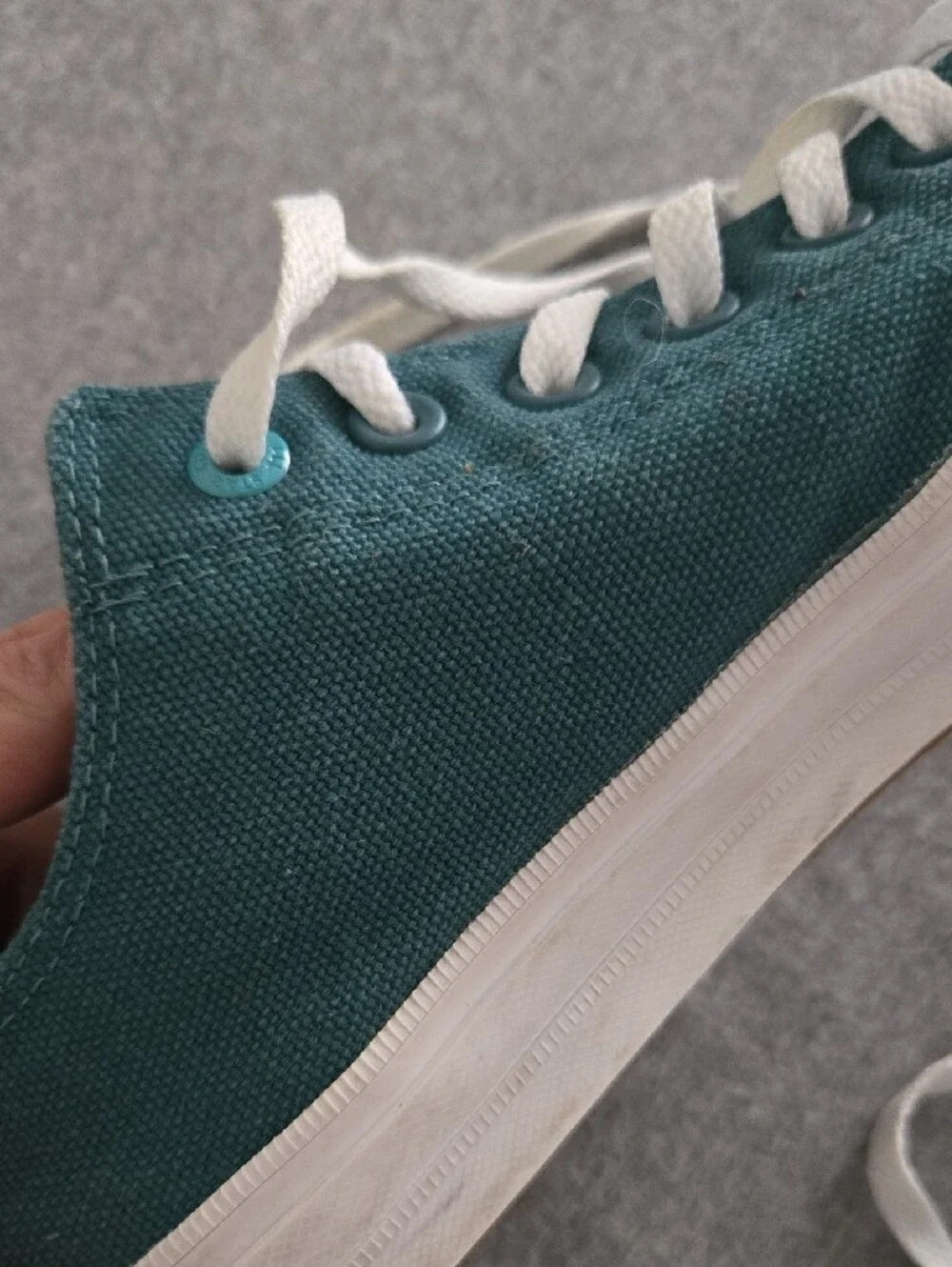 Converse Chuck II Teal Canvas Low-Top Sneakers with White Laces